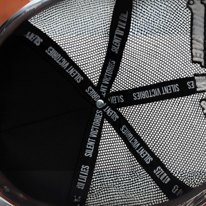 London Beige Navigator